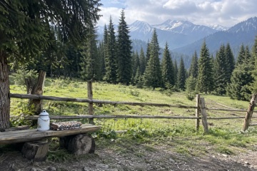 Natural-light travel view representing Kurdening in Xinjiang